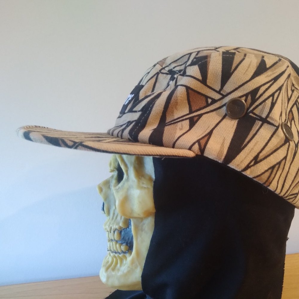 Supreme Box Logo Strap Back Hat - Picture 2 of 7